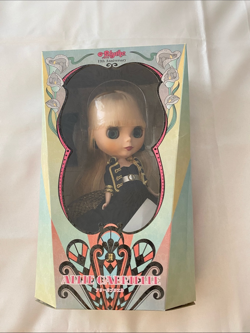 Takara Tomy Allie Gabrielle 12th Anniversary Blythe Doll - Picture 1 of 7